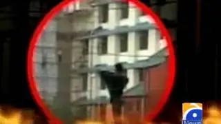 Pakistan Flag flies in Kashmir - Geo Reports - 29 May 2015