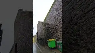 Hole in the Wall Street - Caernarfon.... best street name in Wales? #history #travel