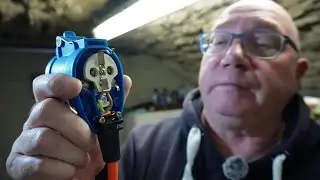 Der CEE Stecker Kabelanschluss, Einbau des Victron Dongle, die Wasserfilter auf Kohle-Basis.