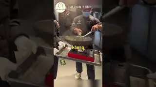 Bị kh&aacute;ch ph&agrave;n n&agrave;n thức ăn cũ v&agrave; đ&acirc;y l&agrave; c&aacute;ch đầu bếp đ&aacute;p trả.