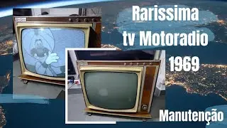 VERY RARE 1969 MOTORADIO TV maintenance.