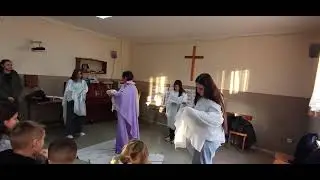 Oaspeții așteptați de la Casa Mica ne-au vizitat cu un program de Naștere Domnului  pentru copii 🎉🙏 