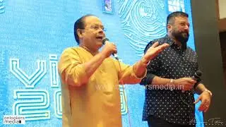 Innocent and Jayaram sharing there happiness