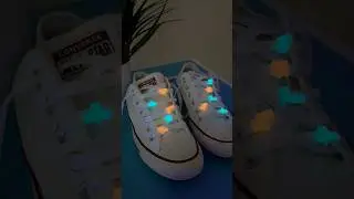 I 3D printed glow in the dark shoe lace Tetris charms from Maker World