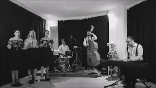 Bellezza in bicicletta (Trio Lescano) - Giovanni Apa & Le Disarmoniche