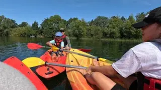 Kayaking, Paddleboarding ra boating gardain beautiful Costswold district ko lake ma......