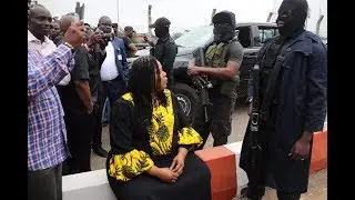 Female Nigerian Lawmaker dare DSS to shoot her refusing her and others entrance to National assembly
