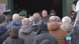Anguillara, dolore e silenzio all'uscita dei feretri dei coniugi Carlomagno