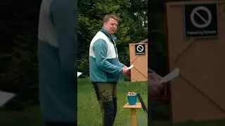 Henrik Fladseth er hundehvisker, Ina Svenningdal... er ikke det! #kongenbefaler #shorts