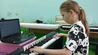 Soft Mozart Academy 2025: Anastasia (9), гамма ре мажор в расходящемся движении
