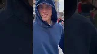 Footage of Riccardo Calafiori hidden amongst the fans outside the Emirates 👀 #afc #arsenal