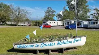 STALHAM 6 CAISTER ON SEA 2 BED CARAVAN @ HAVEN HOLIDAY PARK HUGE SUPER LARGE LIVING ROOM AND KITCHEN