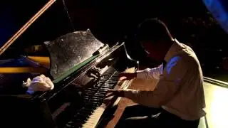 Flight of the bumblebee - Gyasu Bajracharya