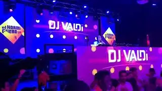 Dj Valdi (El Hormiguero) & JLVision @ Zentral Pamplona. 10-7-2022.