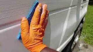 Removing mold from Service Truck paint