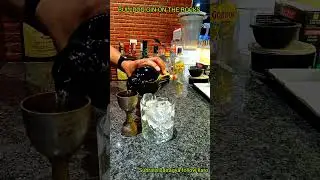 Bulldog gin on the rocks #viral #drink #bartender #cocktail