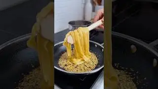 GARLIC PASTA or Fettuccine Aglio e Olio  #shorts