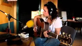 Aim&eacute;e Argote - More Talk Less Rock (live at Radio &Scaron;tudent)