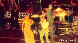 Hugh Jackman joined by Kate Hudson &ldquo;Cherry Cherry&rdquo; (Neil Diamond cover) Radio City 10-3-25