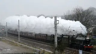 LMS Double Header Santa Special 46115 Scots Guardsman & 45562 Alberta at Oxenholme + Bonus Footage