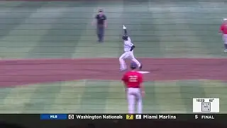 Sky Carp use big 6th inning to talk first game of division series