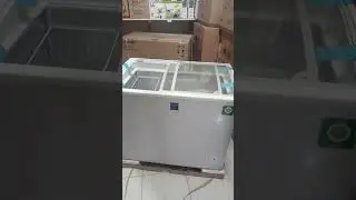 box frezer sharp kaca