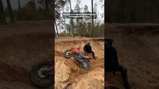 Хотя ты еще из первого не выбрался 😂 #эндуро #эндуропрохват #enduro #endurolive #бревна #дружба