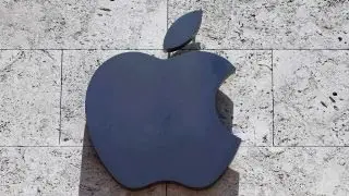 How Apple operations under CEO Tim Cook differ from Steve Jobs
