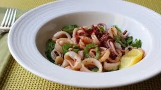 Warm Calamari Salad Recipe - How to Make a Warm Calamari Salad with Arugula & White Beans