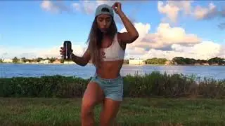 Beautiful Shuffle Girls