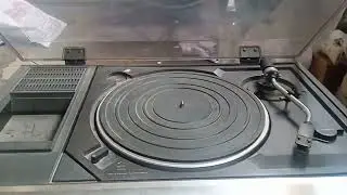 Turntable record player repair