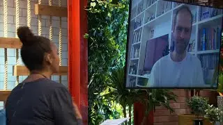 Entrevista com Moreno Veloso sobre comemora&ccedil;&atilde;o especial dos 78 anos de Caetano Veloso
