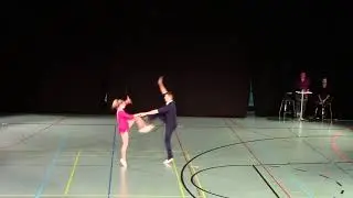Chantal & Guy Final acro Main Class Contact