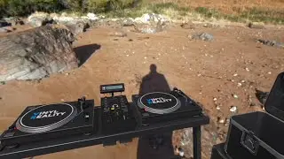 Vinyl Reality Lite - DJ in Mixed Reality - Meta Quest Pro