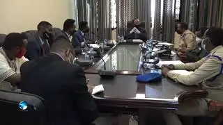 Wasiirka Maaliyadda  Hey'addaha qaabilsan Canshuur aruurinta in ay guri-guri u tagaan