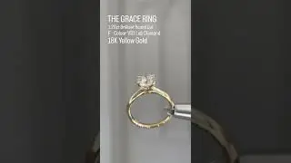 This gorgeous Grace ring is perfect in 18k yellow gold!