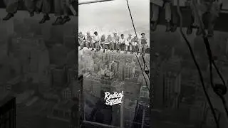 Iconic images ALIVE. 1932 Lunch atop a Skyscraper. Charles Clyde Ebbets. Almuerzo en el rascacielos