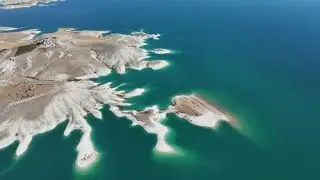 Atat&uuml;rk Barajı'nda kuraklık nedeniyle su seviyesinin d&uuml;şmesi sonucu adacıklar g&uuml;n y&uuml;z&uuml;ne &ccedil;ıktı