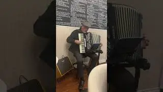 Louis Sim&atilde;o with a classic tango