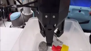 Three-fingered adaptive gripper