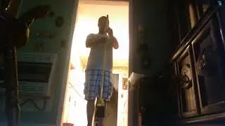 To make a broom to stand up