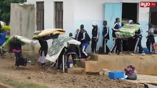 VIDEO: TAZAMA SHULE YATEKETEA KWA MOTO MBEYA, MABWENI 4 NA STOO, DC ATINGA ATOA KAULI