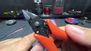 CRESCENT PRECISION MINIATURE WIRE CUTTERS AND PLIERS (S2KS5NN)  CLOSE UP