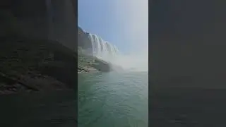 Exploring Horseshoe Bend at Niagara Falls Up Close From the Water Adventure Awaits