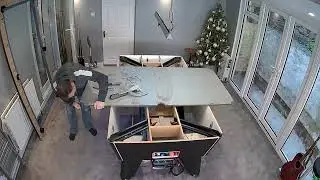 Pool table re cloth