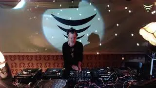 vlan.radio: Electric Indigo 05/03/21