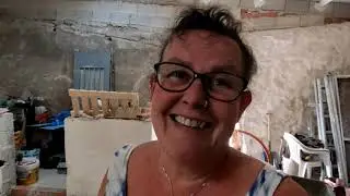 Cave house and Finca in Spain/ Casa Cueva y Finca en Espa&ntilde;a (Ep 43) We lay a concrete floor