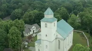 Veliuonos bažnyčia ir piliakalnis