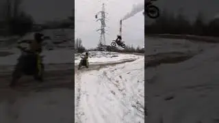 Наглядное пособие как делать нельзя.