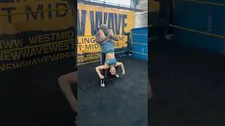 Man like Deriess & Violet Nyte exciting training exchange #wrestling #learn  #intergenderwrestling